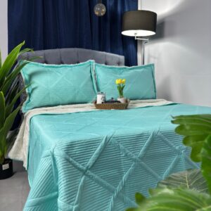 Colcha unicolor ovejera suave y cálida para cama, ideal para dormitorio moderno.