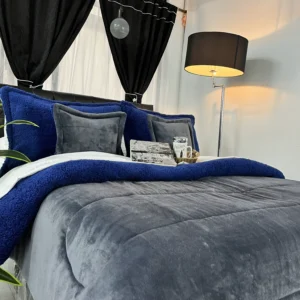 Edredón Berlín piel de durazno con ovejero, edredón térmico suave y abrigado para cama.