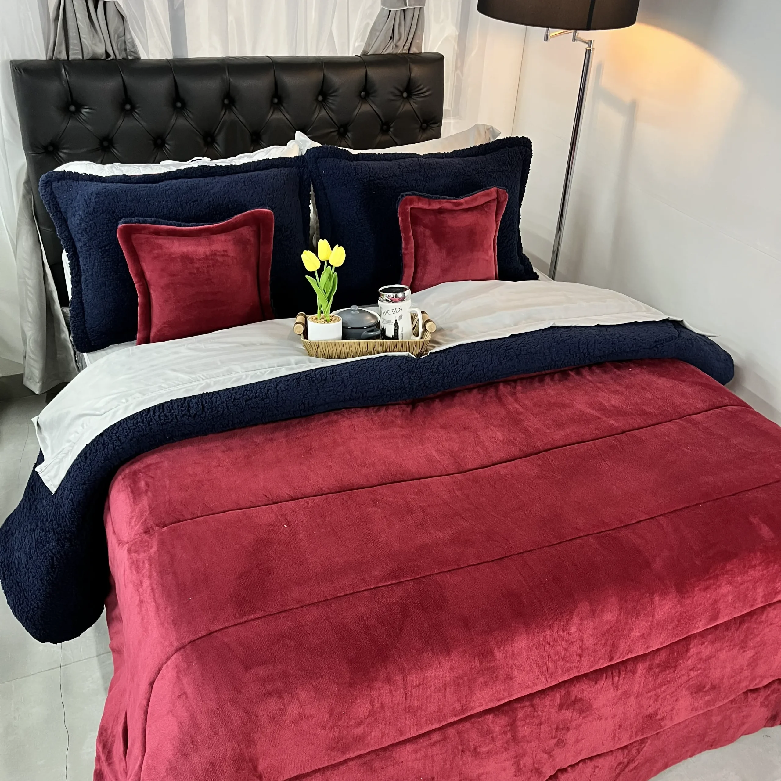 Edredón Berlín piel de durazno con ovejero, edredón térmico suave y abrigado para cama.