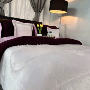 Edredón Berlín piel de durazno con ovejero, edredón térmico suave y abrigado para cama.